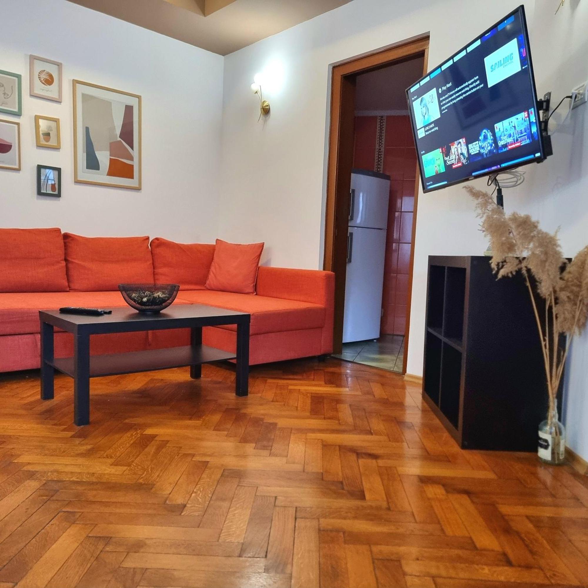 Peaceful Getaway - Generous 3-Bedroom Sanctuary - Close To Historic Old Town Букурещ Екстериор снимка